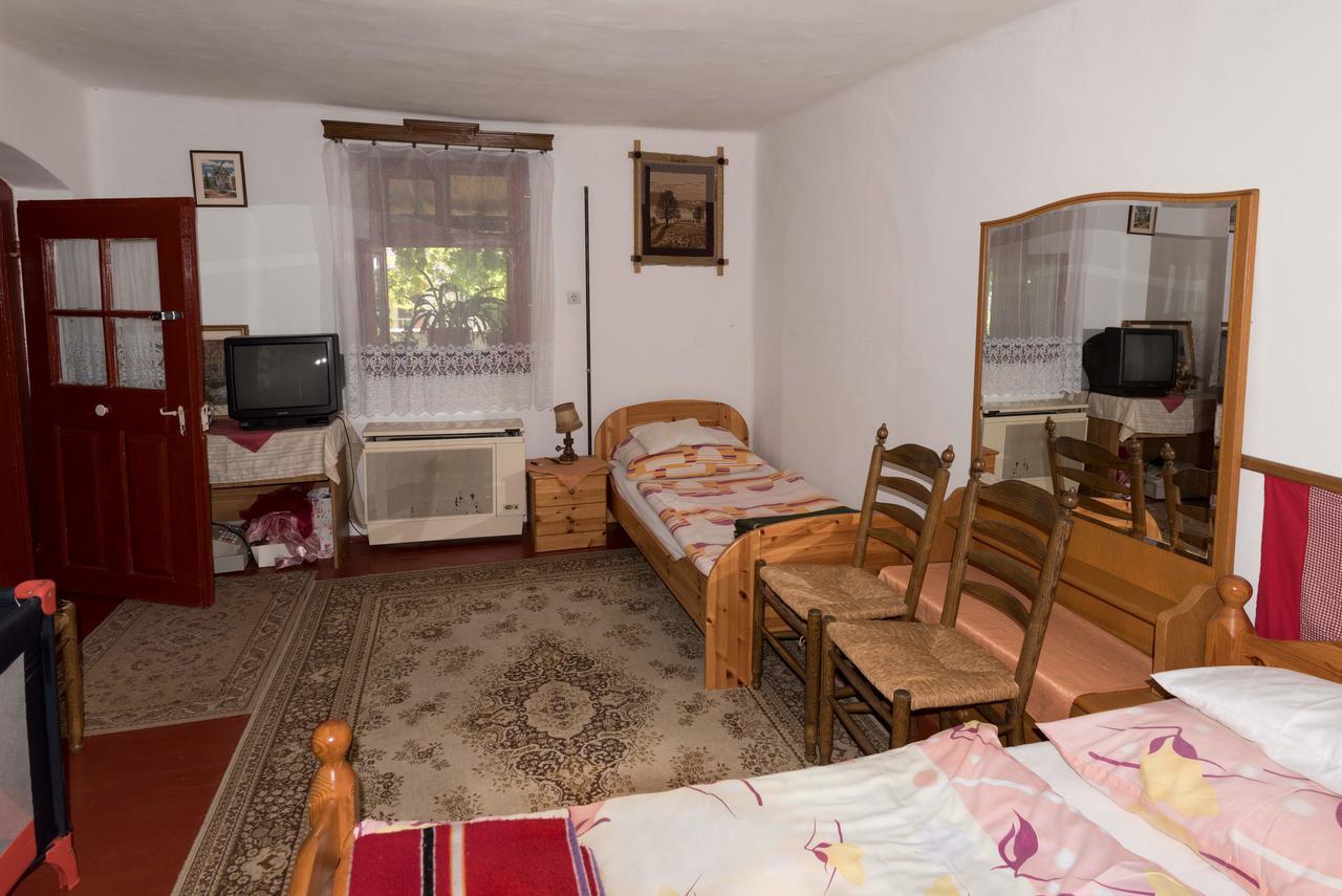 Pataky Borporta Bed & Breakfast Tarcal Exterior photo